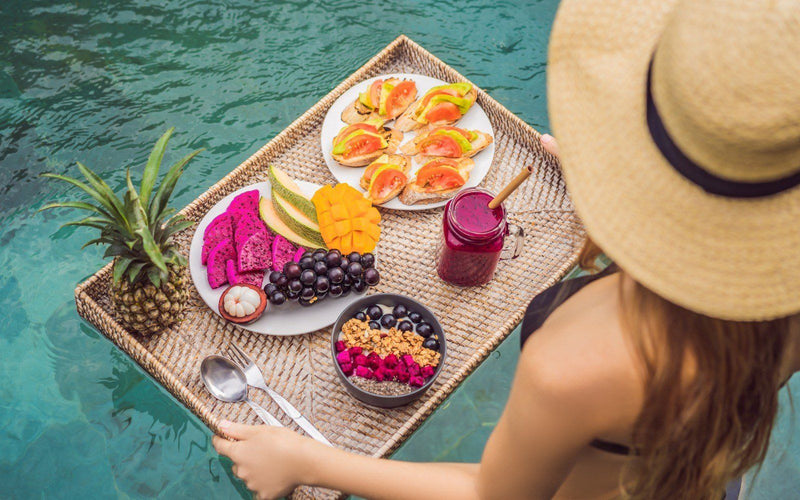 Foods to Keep Your Gut Happy While Traveling
