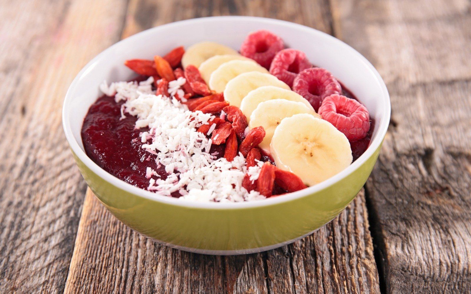 Camu Camu Smoothie Bowl