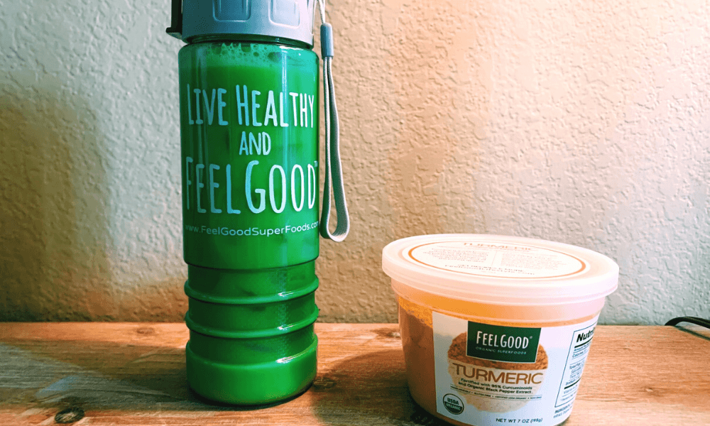 iced turmeric tea latte