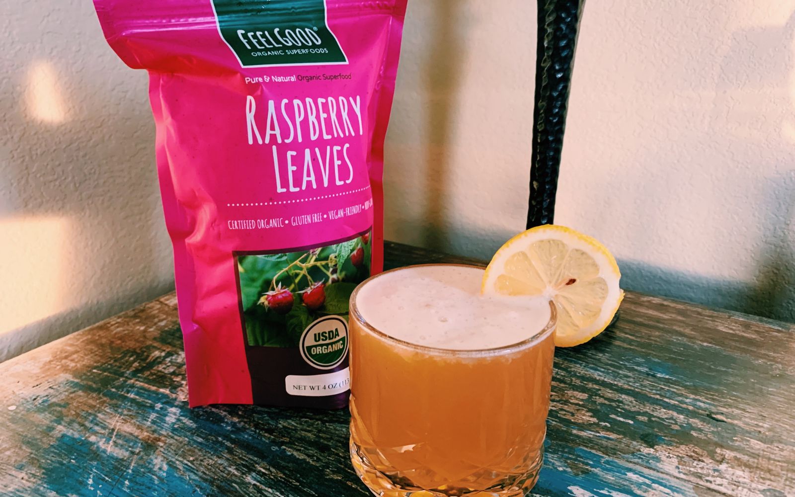 organic raspberry tea leaves